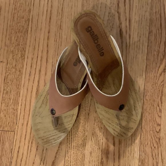 EUC Galibelle Noya Clog (fits like a 10) - Picture 2 of 7